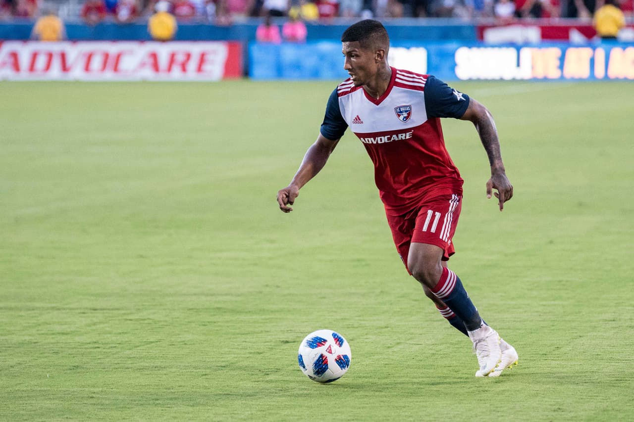 Combinación colombiana entre Barrios y Mosquera encamina a FC Dallas a mantener la cima del Oeste