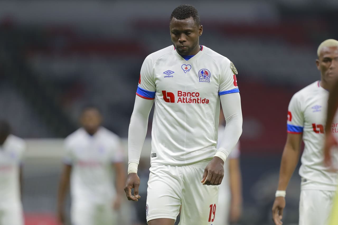 América buscará inhabilitar a Arboleda por juego violento