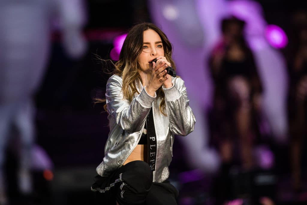 Christian Nodal y el cachorrito han tenido una hermosa conexión.