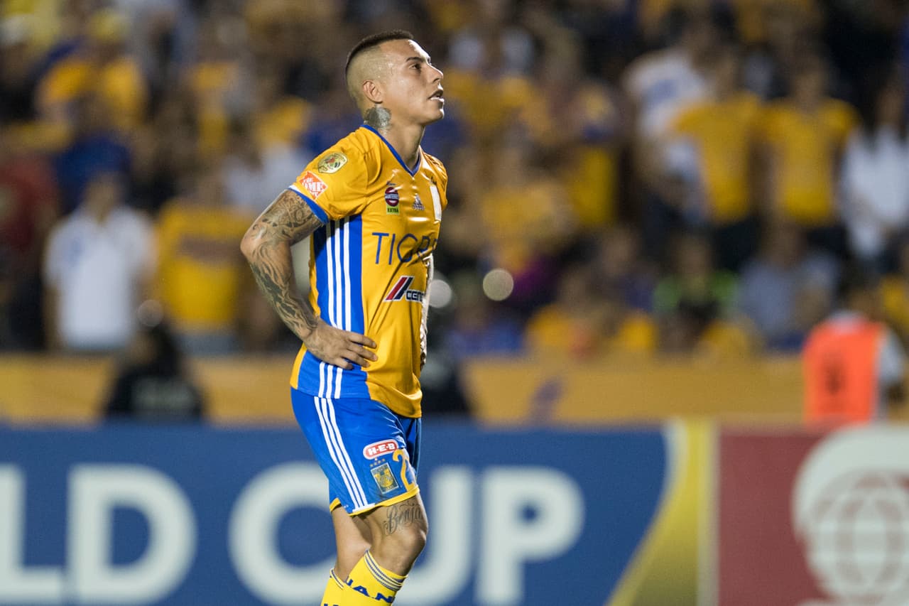 Eduardo Vargas llegó como la gran bomba de Tigres y los norteños siguen esperando la cuota goleadora mostrada en el 7-0 de Chile a México.