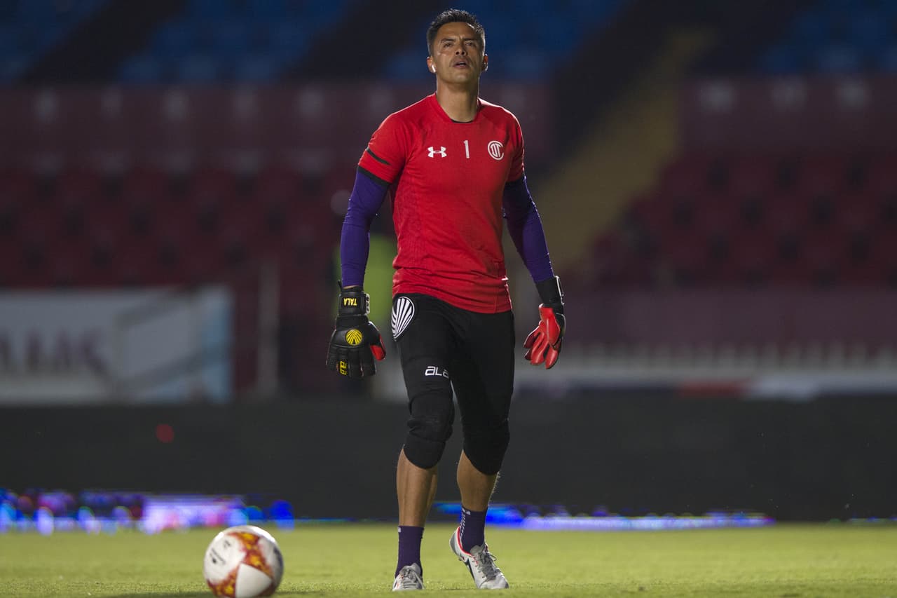 El portero de Toluca fue víctima de sus errores.