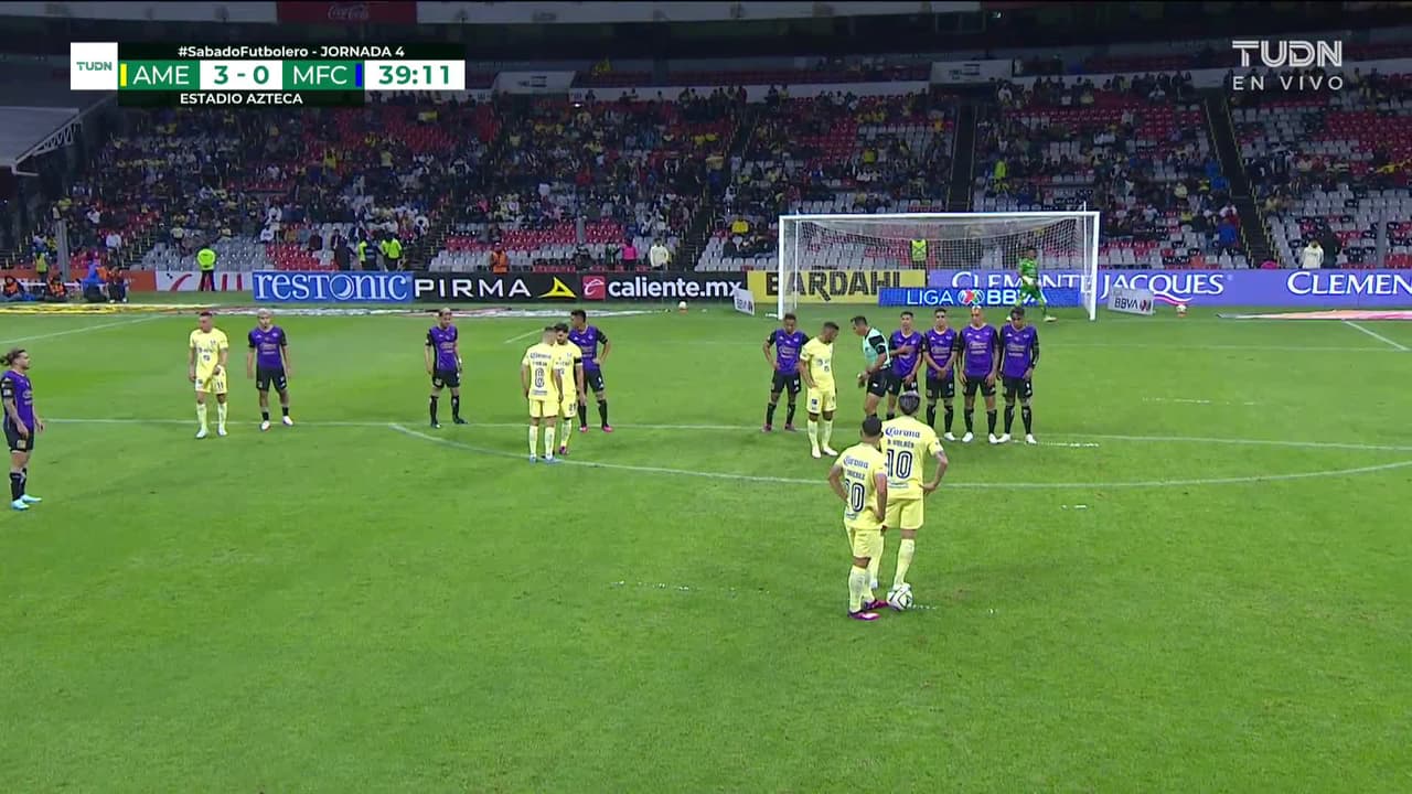 ¡GOOOL! Richard Sánchez anota para América.