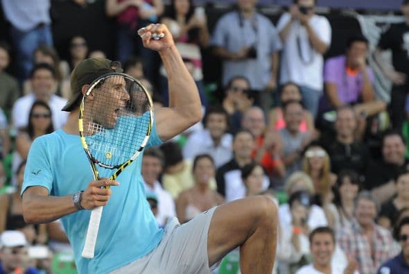 Otro que vivió un buen año fue Rafael Nadal. Después de 7 meses de retiro para recuperarse de sus constantes lesiones de rodilla, el tenista español regresó y a partir de su triunfo en el abierto de México comenzó a encadenar un serie de triunfos, entre los que se sumaron uno sobre Federer en la final de Roma, el Roland Garros con victoria sobre Djokovic en semifinales incluida y el US Open con otro triunfo sobre el serbio, esta vez en la final. Nadal arrancó el año en el quinto lugar del ranking y terminó en lo más alto.