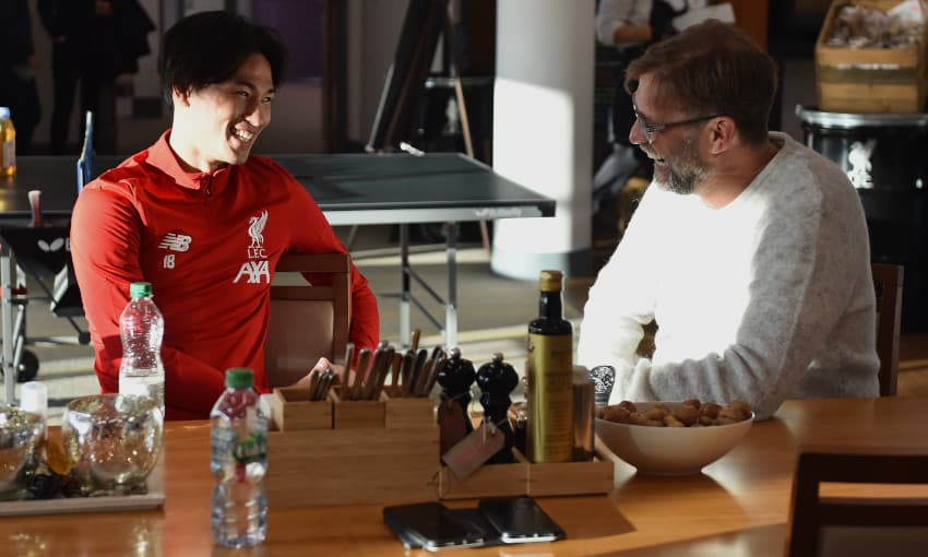 Takumi Minamino, el nuevo jugador del Liverpool, ya se presentó en las instalaciones del club para entrenar con el equipo.