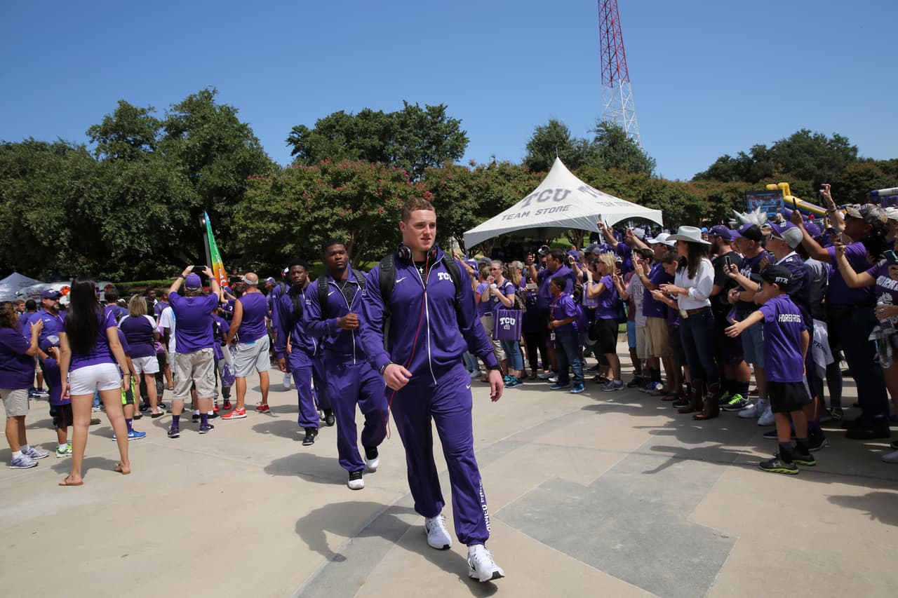 TCU 'Horned Frogs' vs Stephen F. Austin 'Lumberjacks'