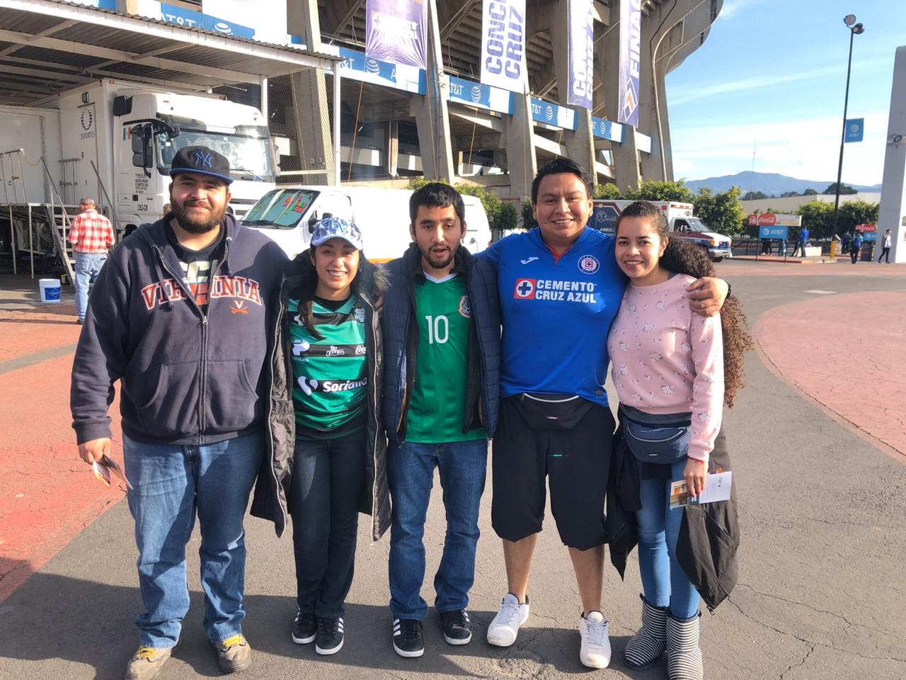 Los aficionados están listos para disfrutar de un gran duelo en la jornada tres entre Cuz Azul y Santos.