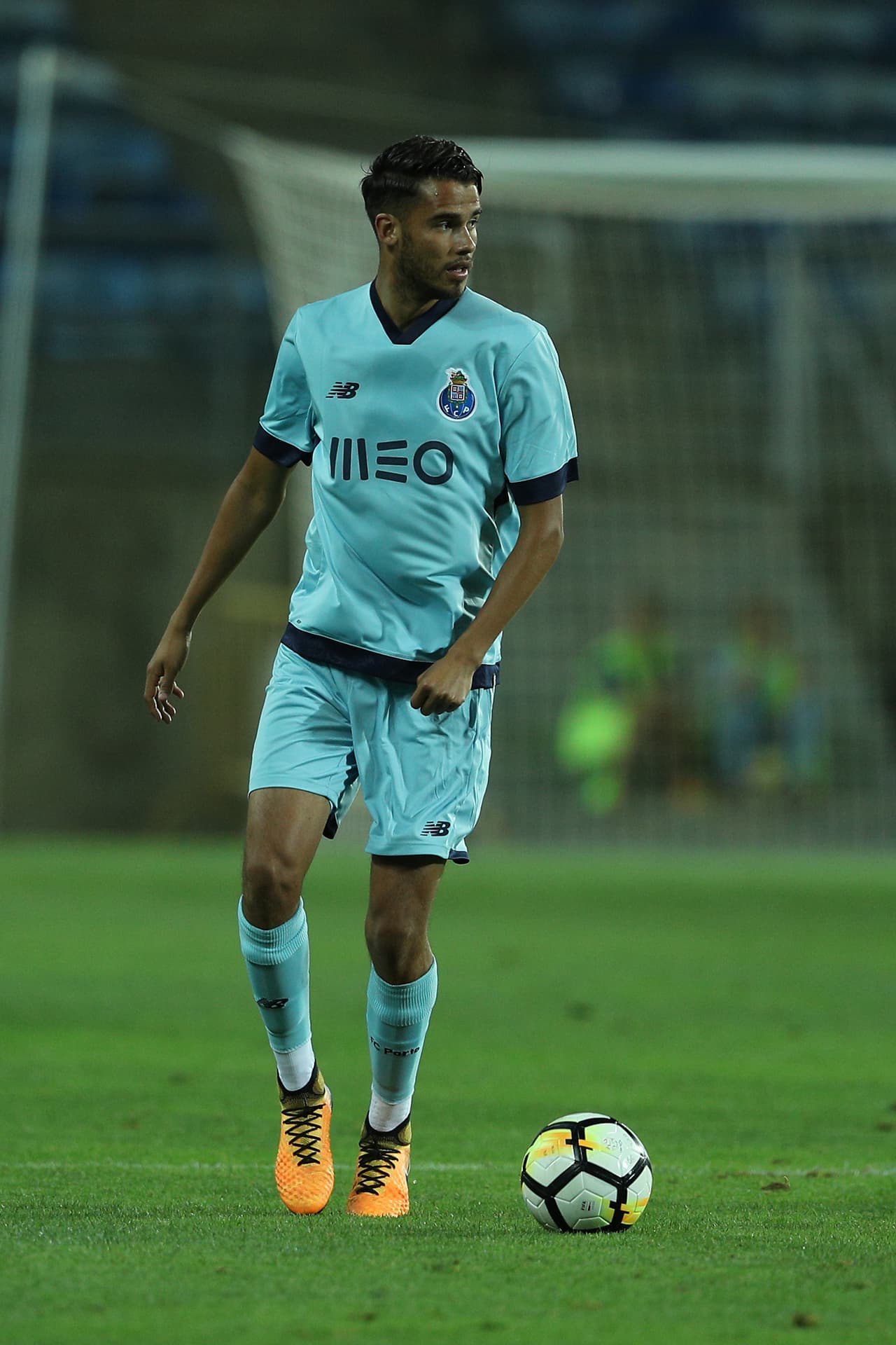 Domingo 17 de septiembre - 1:00 p.m.ET/12:00 p.m.CT/9:00 a.m.PT: por la jornada 6 de la Liga NOS, el Rio Ave recibe al F.C. Porto de los mexicanos Jesús Corona, Miguel Layún, Diego Reyes y Héctor Herrera.