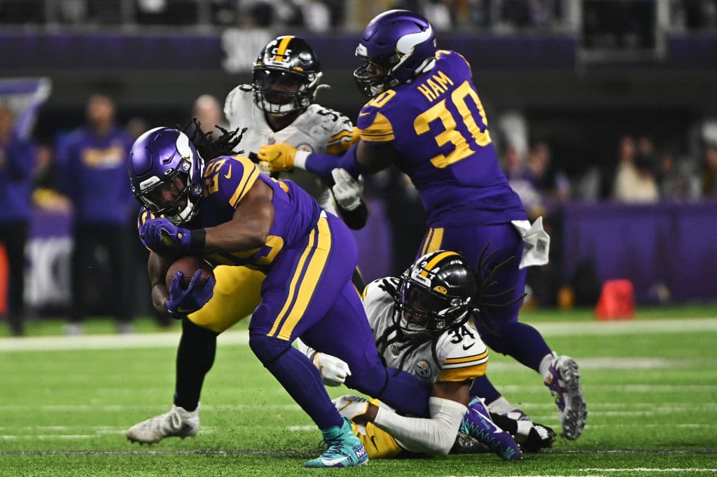 Dalvin Cook brilla en su regreso y con dos anotaciones comanda la victoria 28-36 sobre los Pittsburgh Steelers.