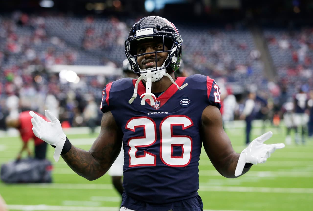 <b>#10 De los Houston Texans, Lamar Miller.</b> Cobra la nada despreciable suma de $6.5 millones de dólares al año.