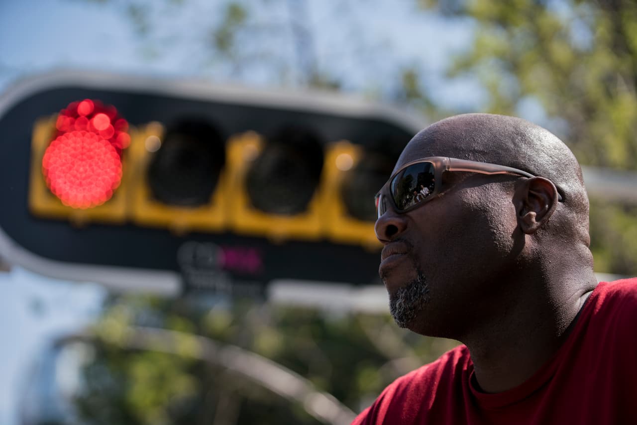 Desde muy temprano Rice tomó su lugar en un transporte especial donde se promocionaba los partidos de baloncesto.