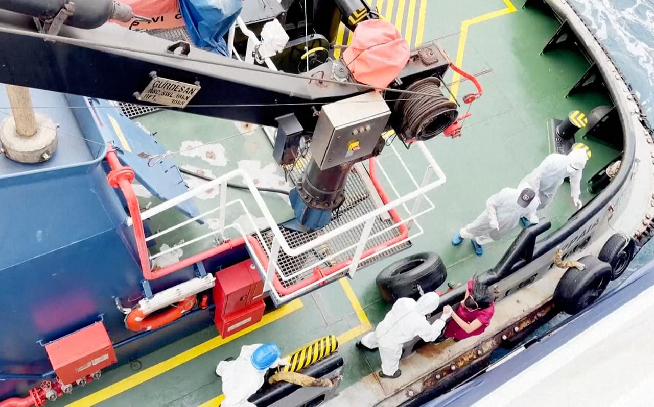 Así se está viviendo al interior del crucero que ha permanecido confinado tras brote de hantavirus

