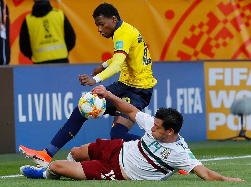 Aunque venció a México, el equipo ecuatoriano no ha mostrado el fútbol que lo hizo ganar en Sudamérica y dejar fuera del Mundial a Brasil.