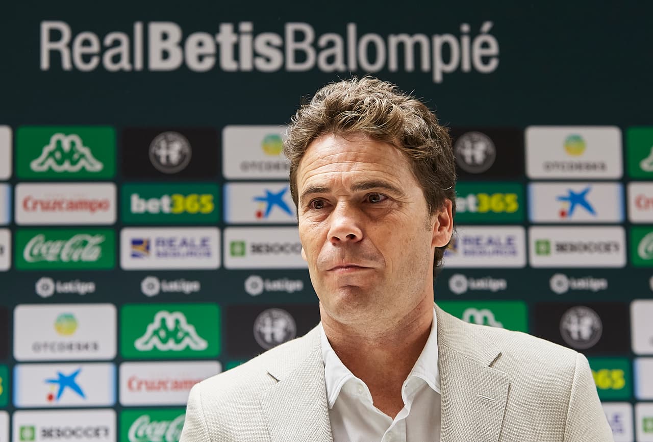 El Real Betis presentó a Rubi como nuevo entrenador hasta el 2022.
