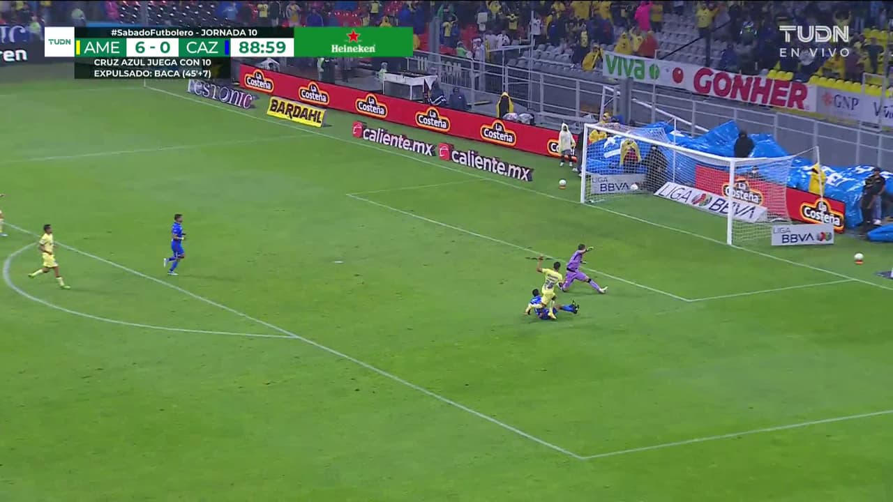 ¡GOL!  anota para América. Salvador Reyes