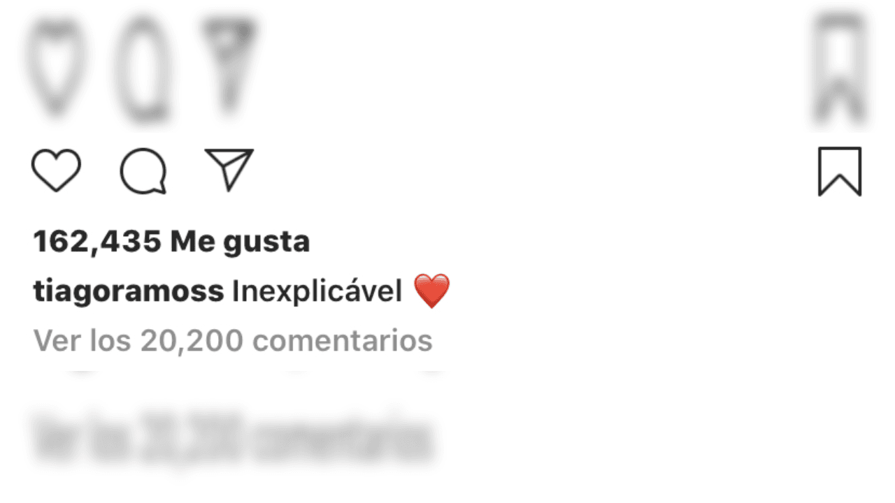 En su última publicación en la red social aparece con la madre del futbolista del PSG, acompañado de la frase: "inexplicable".