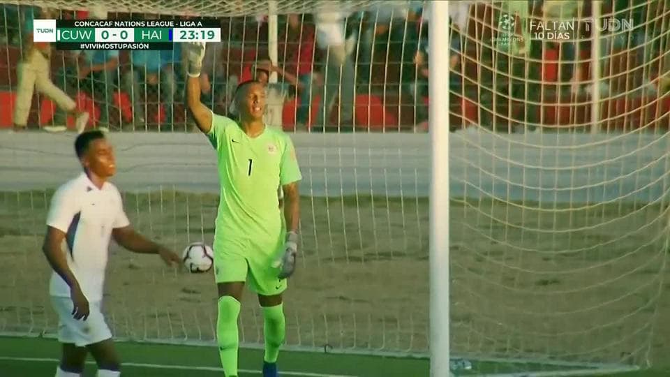 Tiro de esquina para Haiti