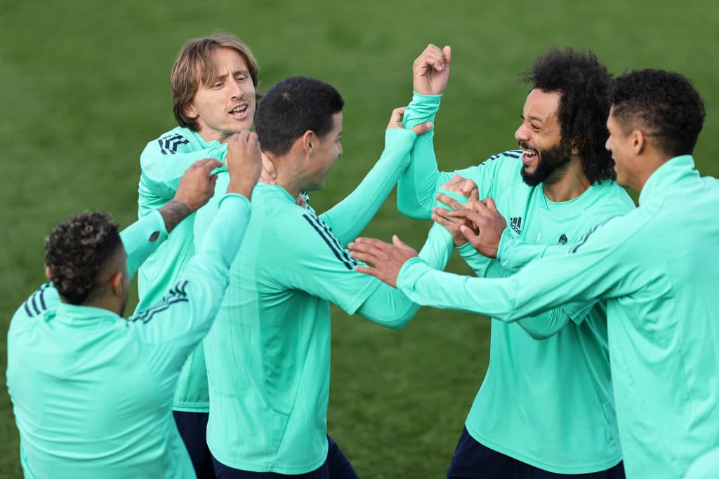 James Rodriguez, Marcelo y Luka Modric pasándola bien