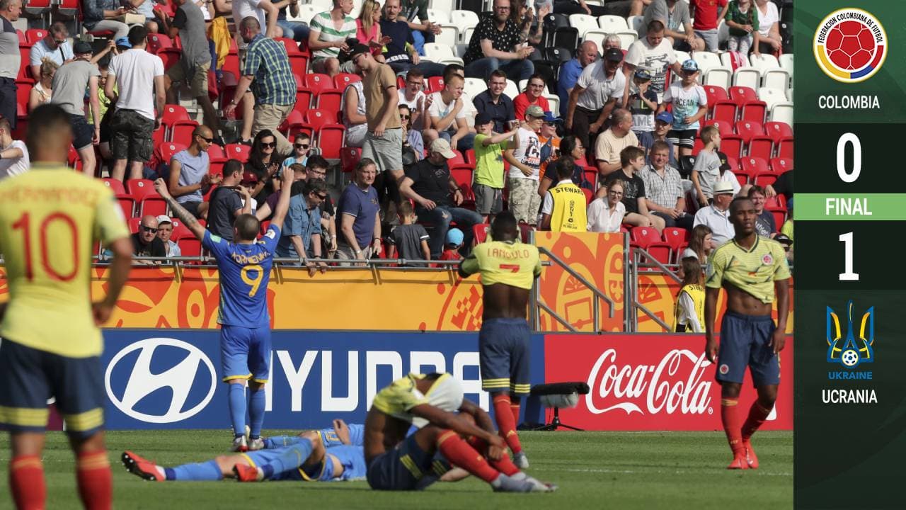 Los jugadores colombianos lamentaron la eliminación del Mundial de Polonia.
