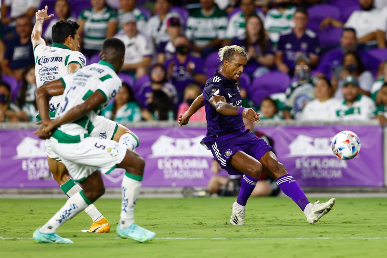 'Los Leones' de Orlando lamentan las ocasiones perdidas ante Santos