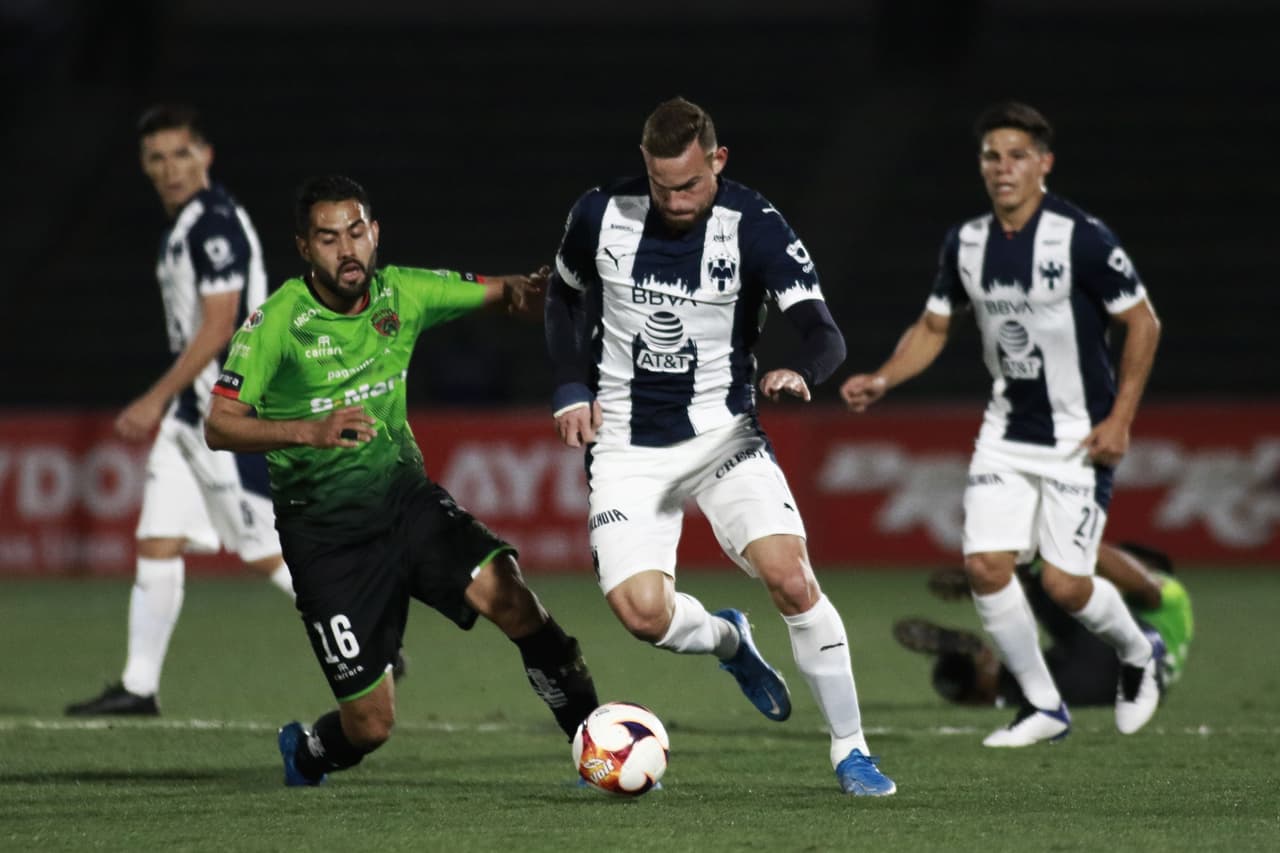 Con dobletes de Vincent Janssen y Rogelio Funes Mori, y goles de Ponchito González y José Alvarado, Monterrey pasa por encima de Bravos con un marcador a favor de 1-6. Los Regios toman la cuarta posición de manera momentánea y los Bravos se quedan en la posición número 14 con 8 unidades.