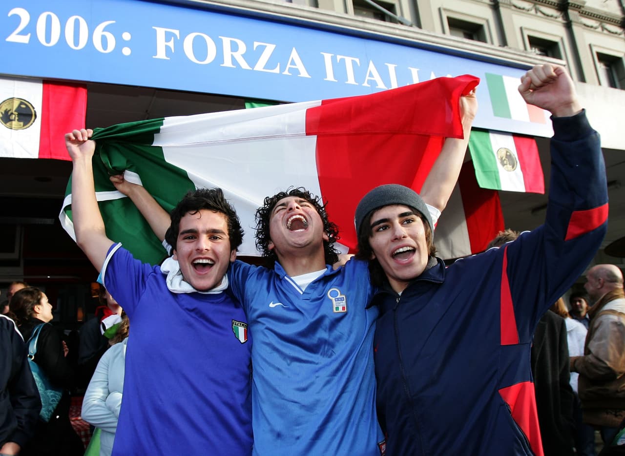 La euforia consumió a Italia, cuyos hinchas no pararon de celebrar un título que no parecía tan cercano pero que ahora era real.