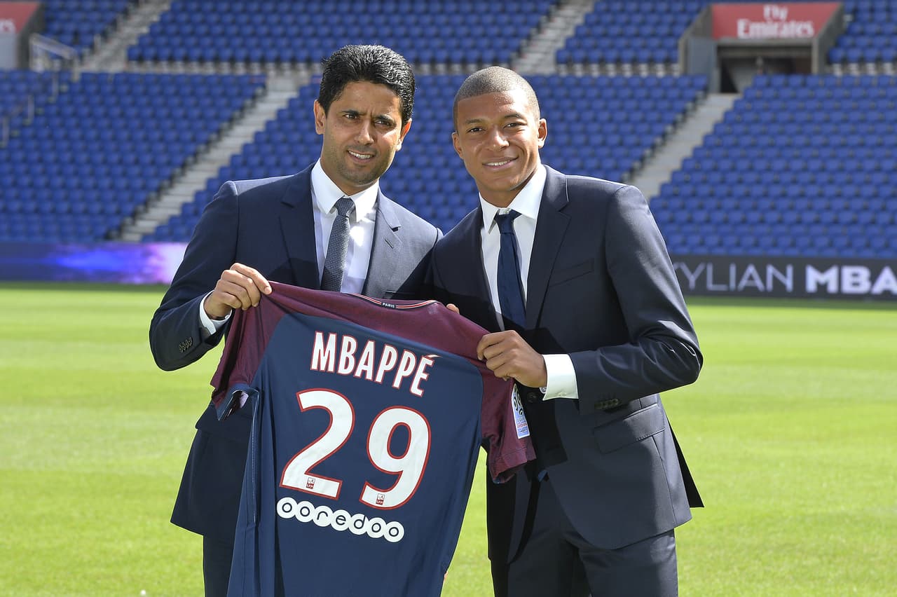 2. Kylian Mbappé - 203 millones de dólares del Mónaco al Paris Sait-Germain.