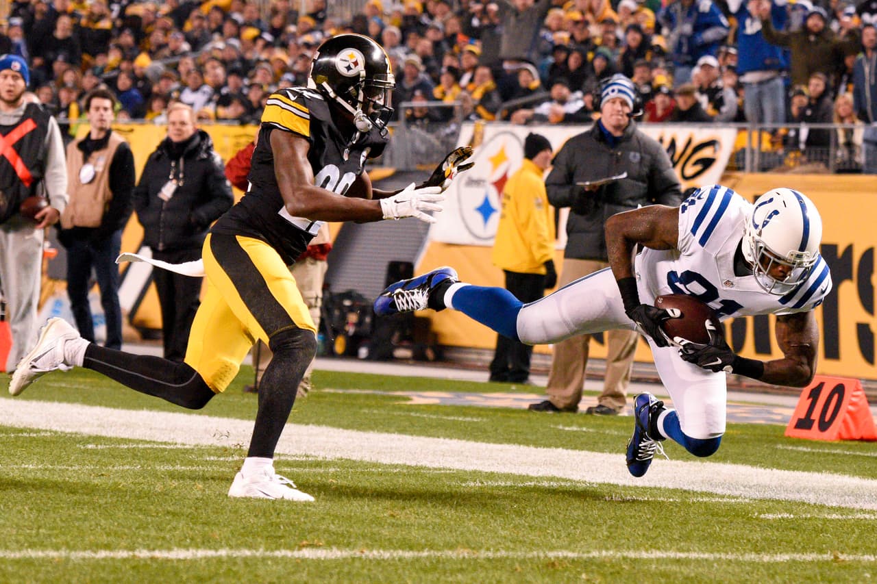 Los Steelers mantienen su paso para poder llegar a la postemporada al derrotar por apabullante marcador de 45-10 a los Colts. Checa las mejores tomas de este partido.