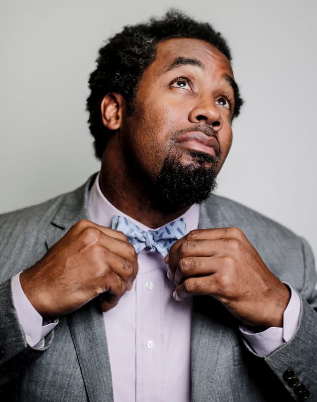 El ex linebacker Dhani Jones