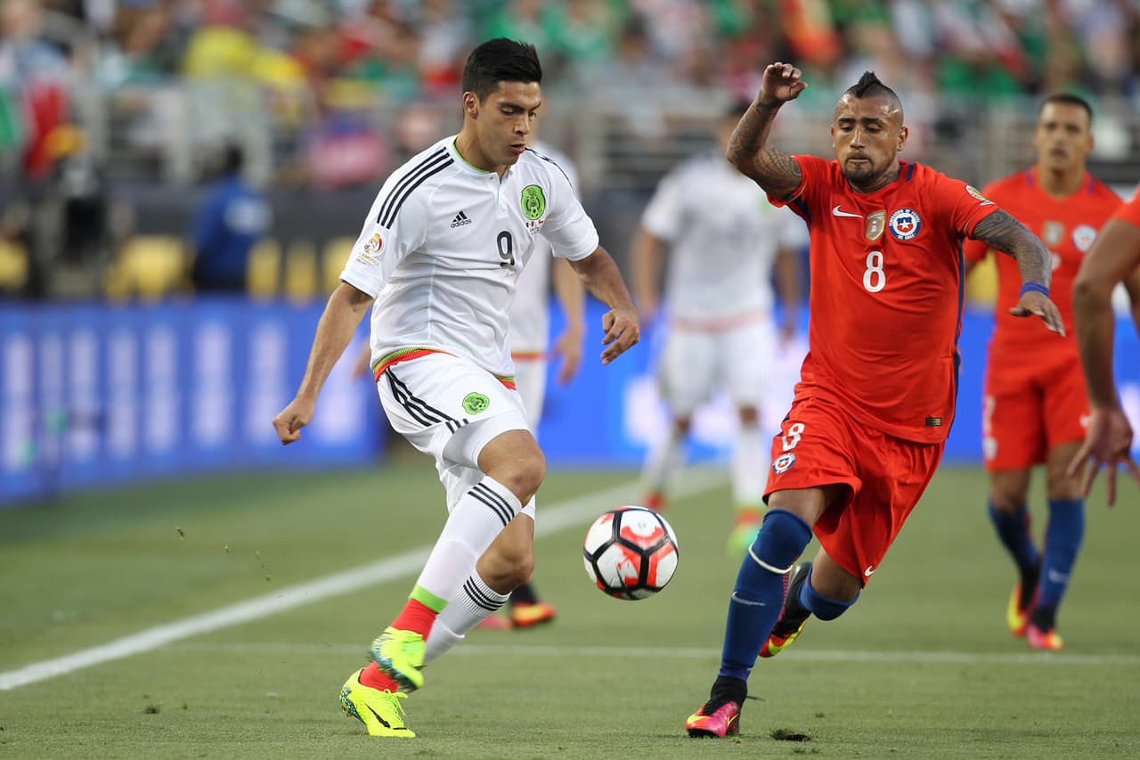 <b>Raúl Jiménez (México): </b>el entonces delantero del Benfica entró al partido por el 'Chucky', pero poco pudo hacer para cambiar la historia del juego. Estuvo en cancha todo el segundo tiempo.