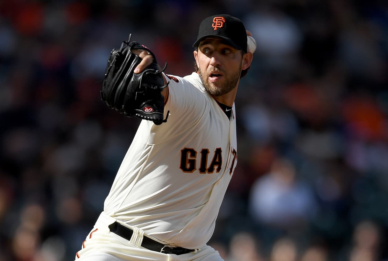 Madison Bumgarner produjo una sólida labor de siete innings y dos tercios.