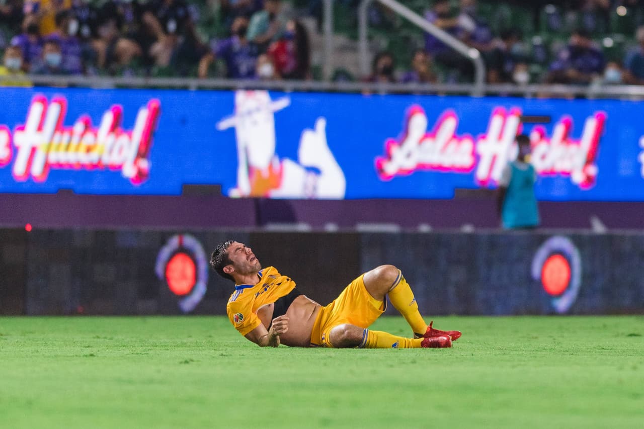 Tigres pierde a tres jugadores en 34 minutos ante Mazatlán