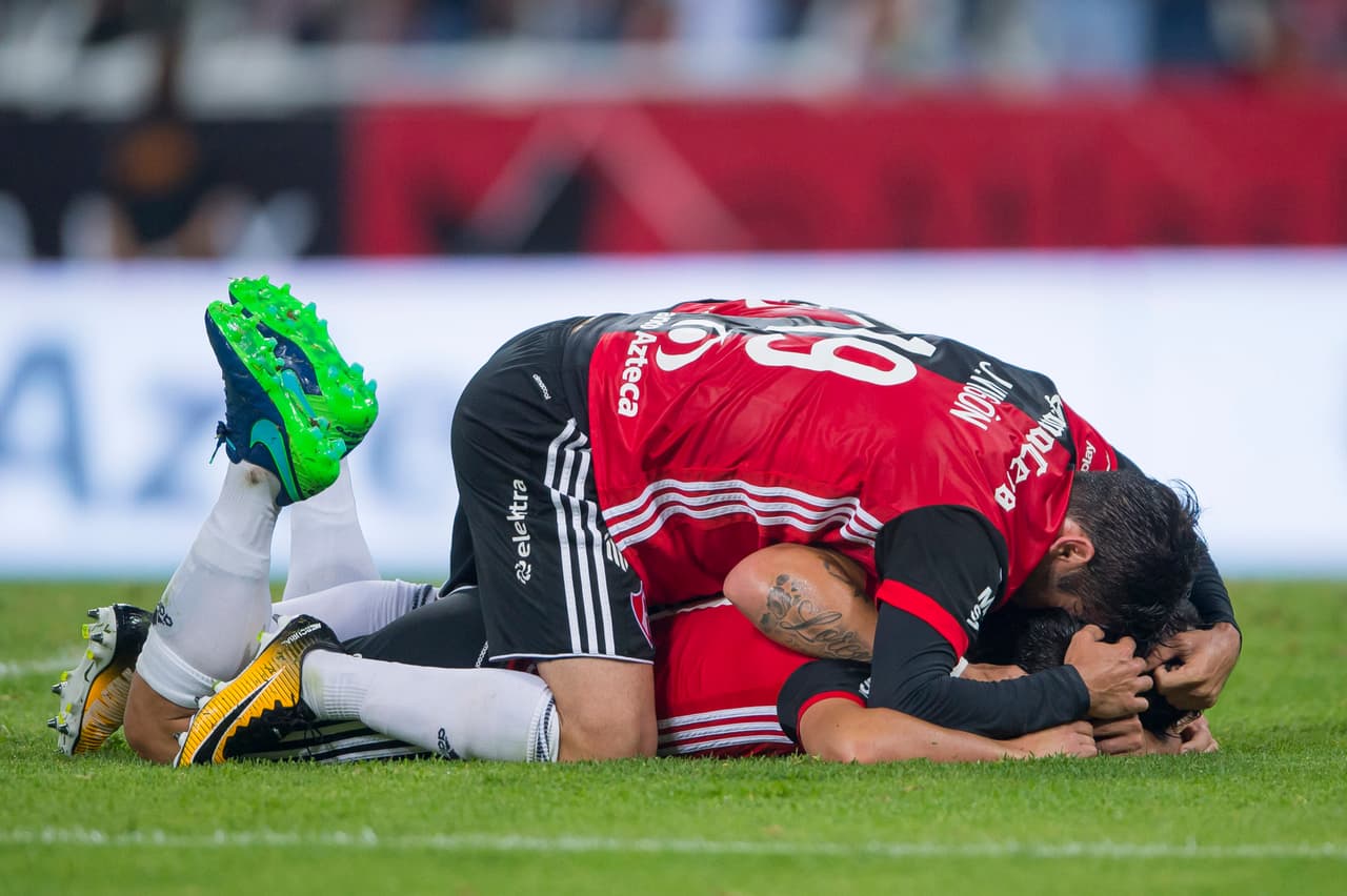 El gol de Alustiza fue un remate de cabeza al minuto 70. En el festejo quedó de manifiesto la unidad que se vive en el vestidor del equipo.