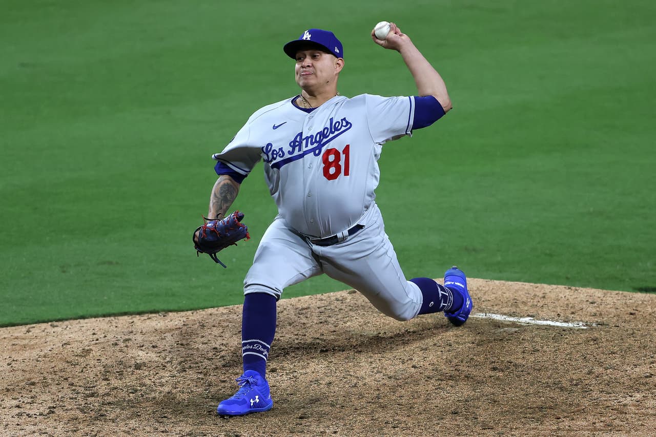 Víctor González, Luis Urías y Alejandro Kirk se lucen en la MLB