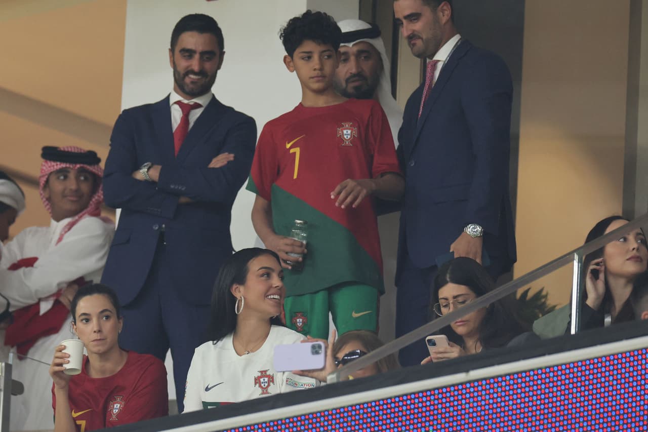 Marruecos derrotó 1-0 a Portugal con gol de Youssef En-Nesyri en el Estadio Al Thumama para convertirse en la primera selección africana en Semifinales en una Copa del Mundo.