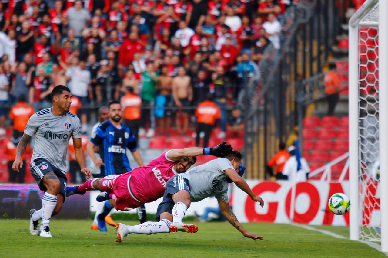 Le duró poco la ventaja a los Gallos, gracias a la definición de Jesús Isijara al minuto 42.