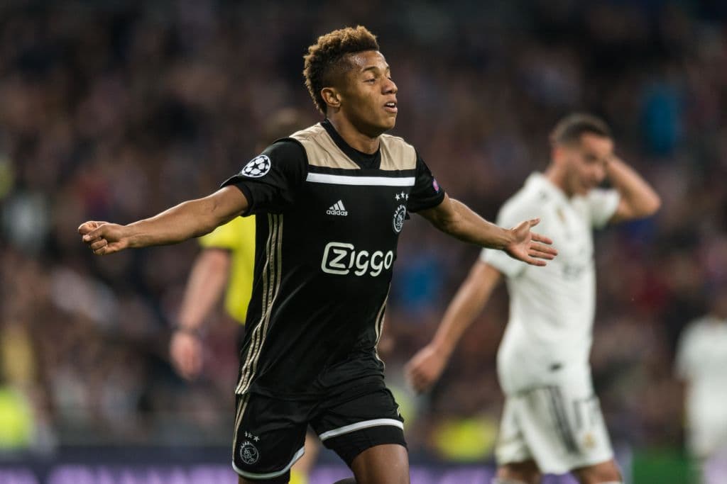 Mediocampista: David Neres (Ajax).