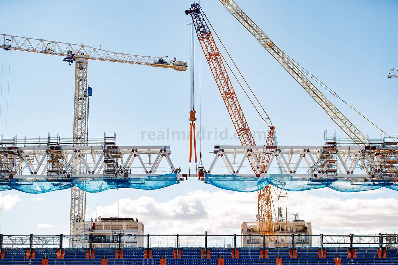 Las obras del Santiago Bernabéu continúan a marchas forzadas y ya se comienzan a completar estructuras importantes de la remodelación.