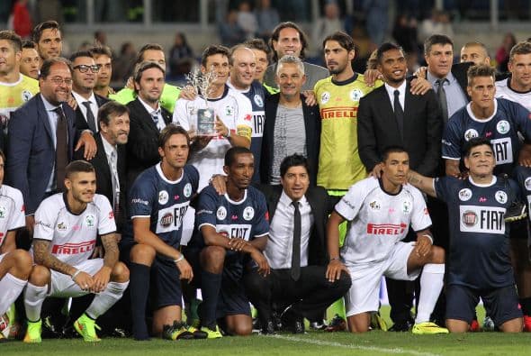 Los fondos recaudados serán donados al proyecto "Una alternativa de vida" para crear una red escuelas en Buenos Aires y dar un futuro a miles de niños.