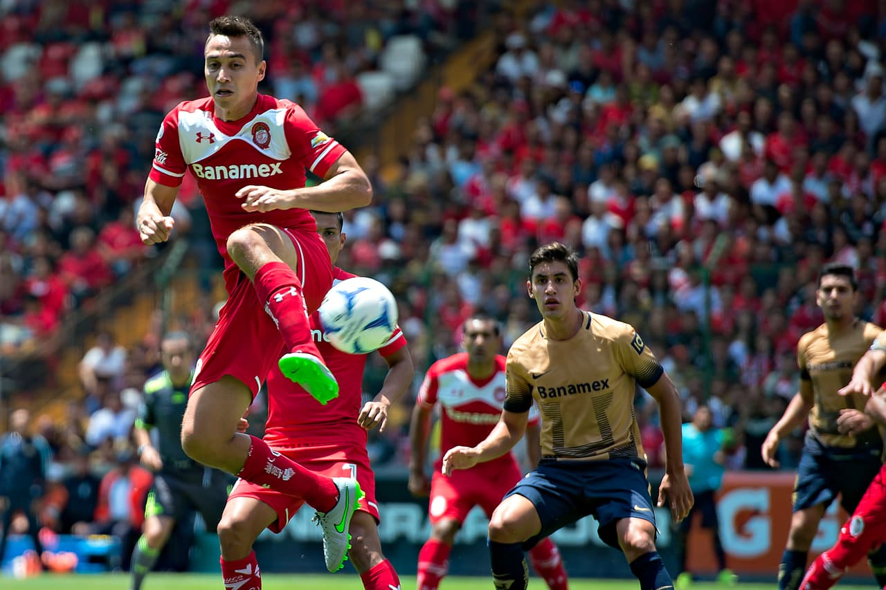Carlos Gerardo Rodríguez, el defensor de Toluca tuvo un encuentro destacado ante Pumas al tener buenas marcas sobre sus rivales y por si esto fuera poco también se dio tiempo de ir al frente y anotar un gol para los Diablos.