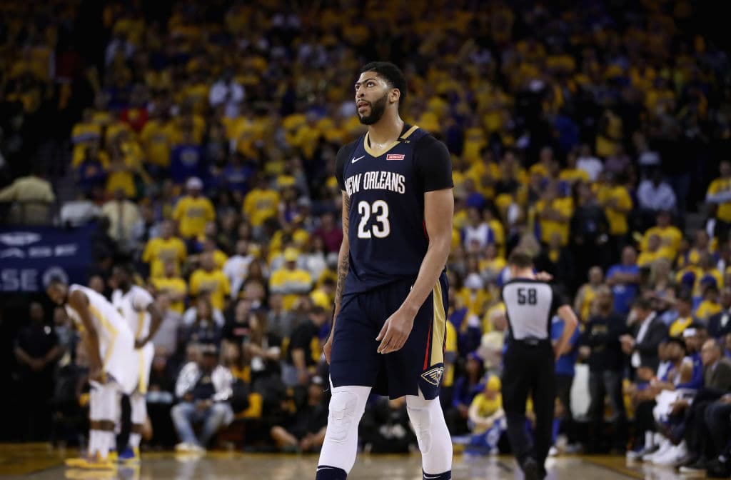 Los
<b>New Orleans Pelicans</b>, según Oddshark, en 2018-19 estarían triunfando en 45/46 ocasiones la temporada entrante. La pasada, los Pelicans ganaron 48, tendrían un retroceso.
