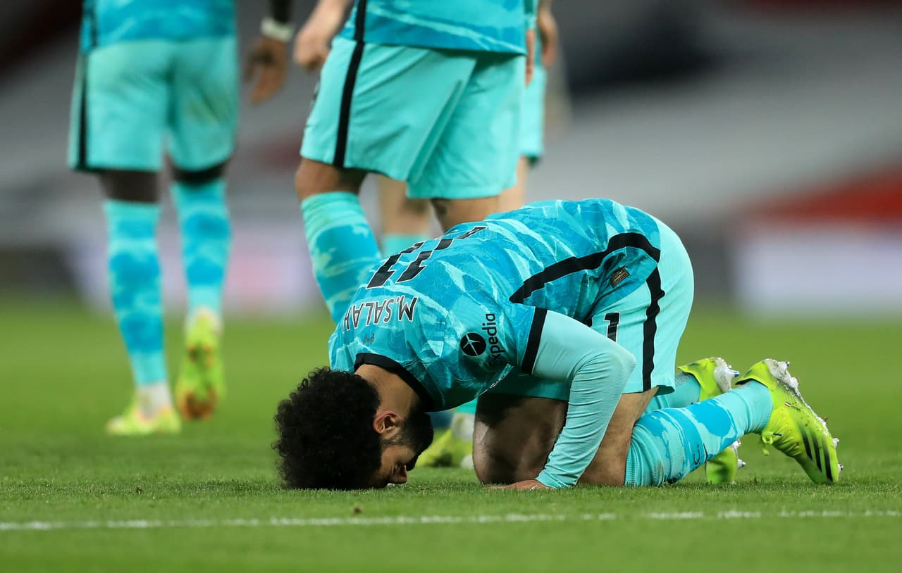 Como siempre Mohamed Salah es un hombre espiritual y se prepara para el duelo en contra del Real Madrid.
<br>