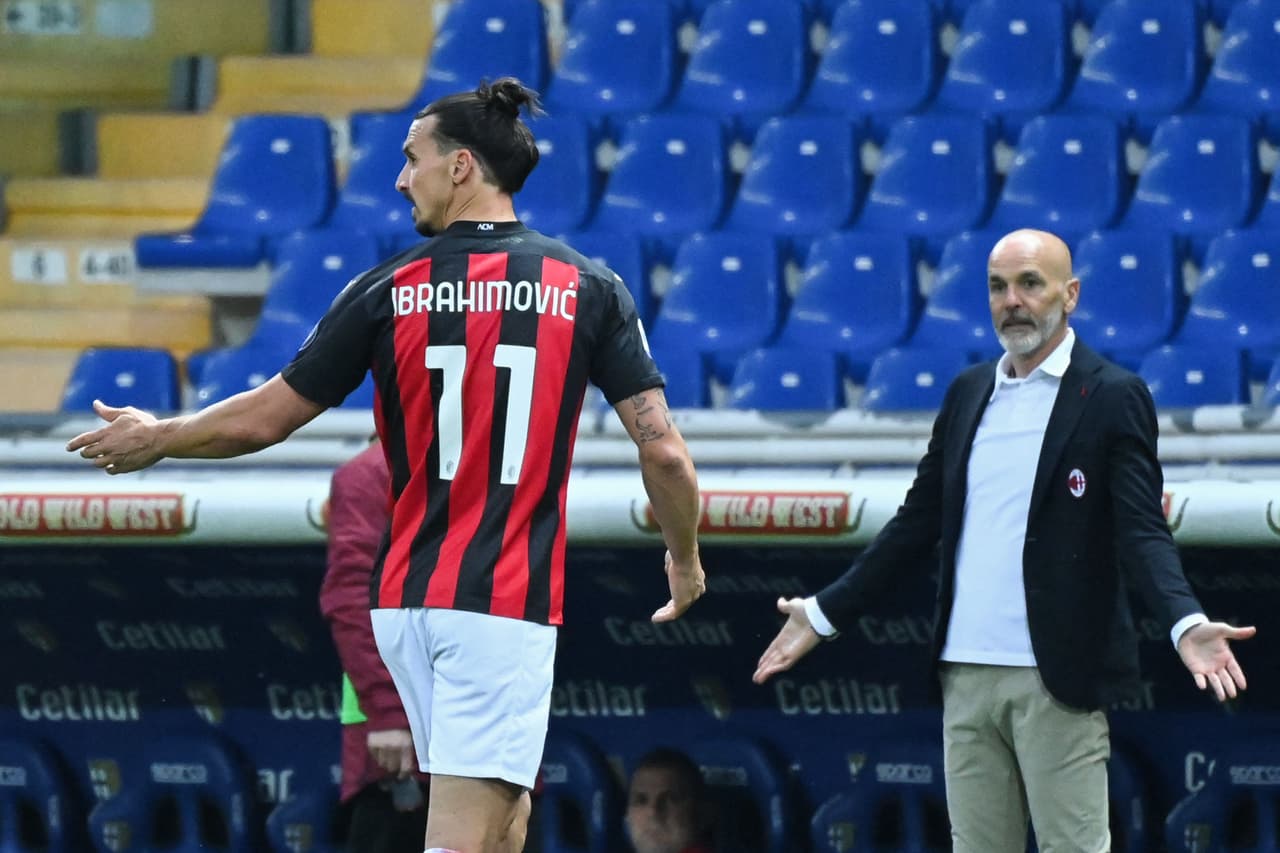 Zlatan y su técnico Stefano Pioli no lo podían creer...