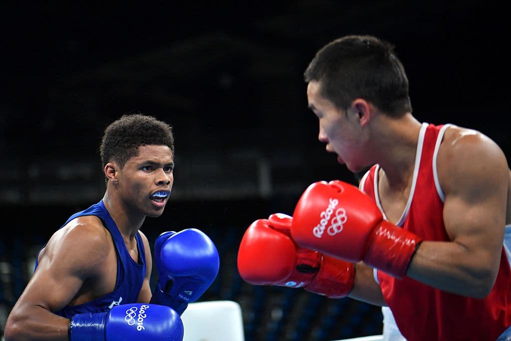 Shakur Stevenson (azul) avanzó a semifinales de Río 2016.