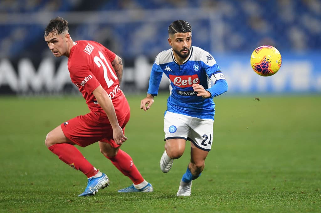 Con goles de Federico Chiesa y Dušan Vlahović, la Fiorentina gana y se lleva los tres puntos en el Estadio San Paolo.