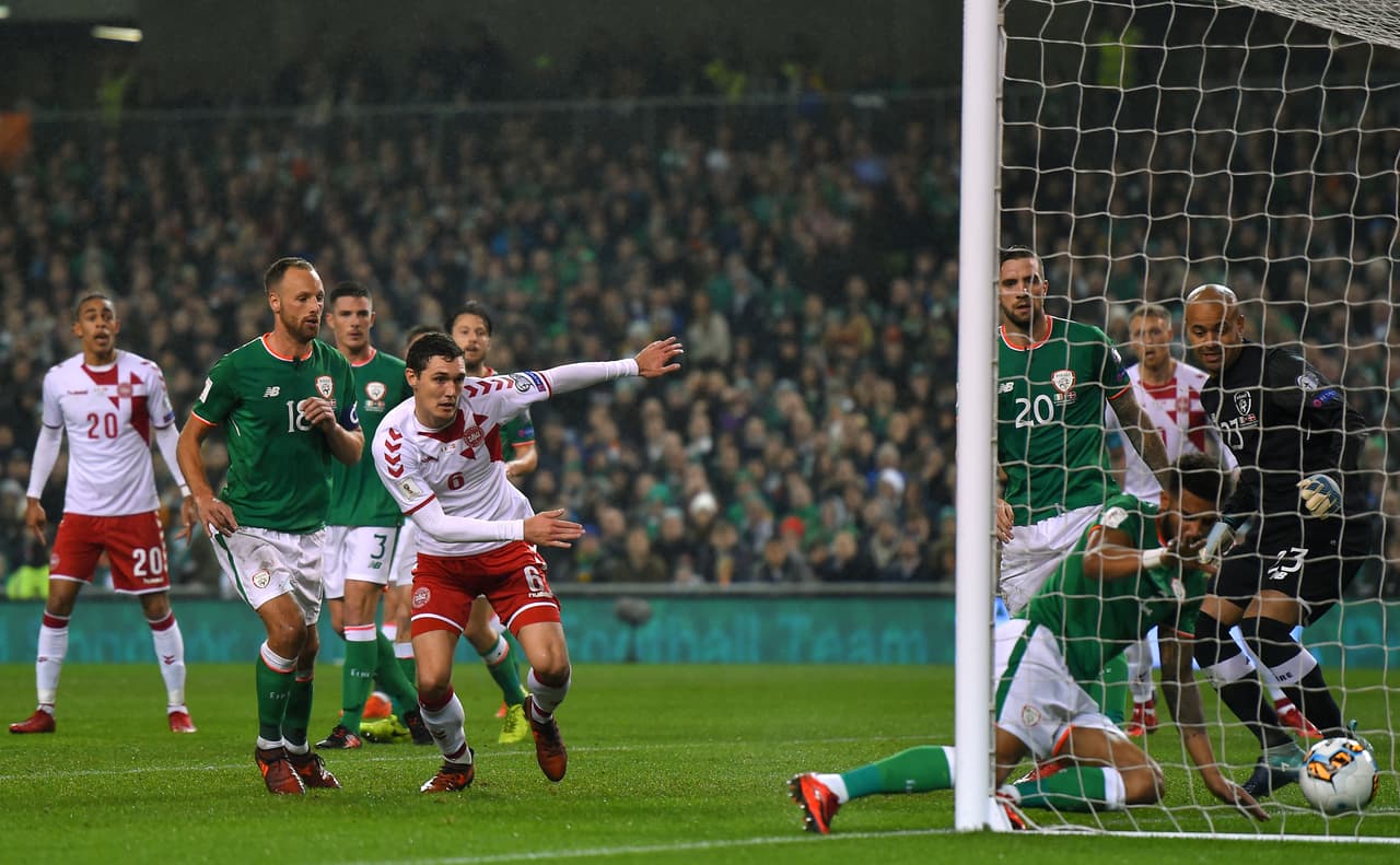 La respuesta llegó tras una jugada individual por la izquierda de Pione Sisto, que centró para que empujara Christensen al minuto 29, ante la falla defensiva irlandesa.