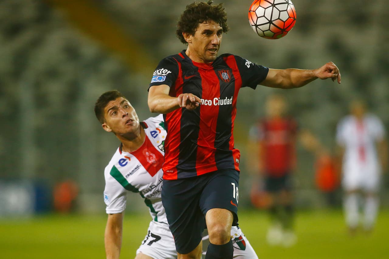 Otro charrúa podría llegar a Santos Laguna para jugar junto a Jonathan 'Cabecita' Rodríguez. Se trata de Mathías Corujo, quien puede jugar como defensa lateral o medio de contención.