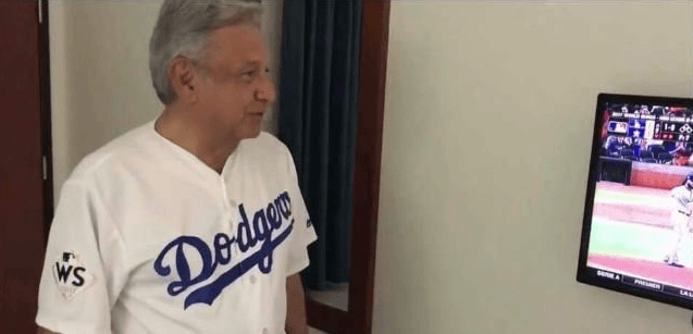 Andrés Manuel y Margarita Zavala comparten amor... por los Dodgers
