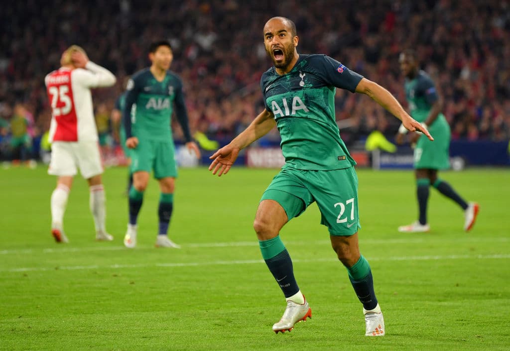 Una actuación milagrosa, providencial, para la eternidad, así fue el triplete que marcó Lucas Moura a favor del Tottenham Hotspur en la Vuelta de las Semifinales de la Liga de Campeones ante el Ajax. Moura anotó a los 55, 59 y 96 minutos los goles que le sacan de la bolsa el boleto a la Final a los Holandeses. Estas son las imágenes de esa proeza.