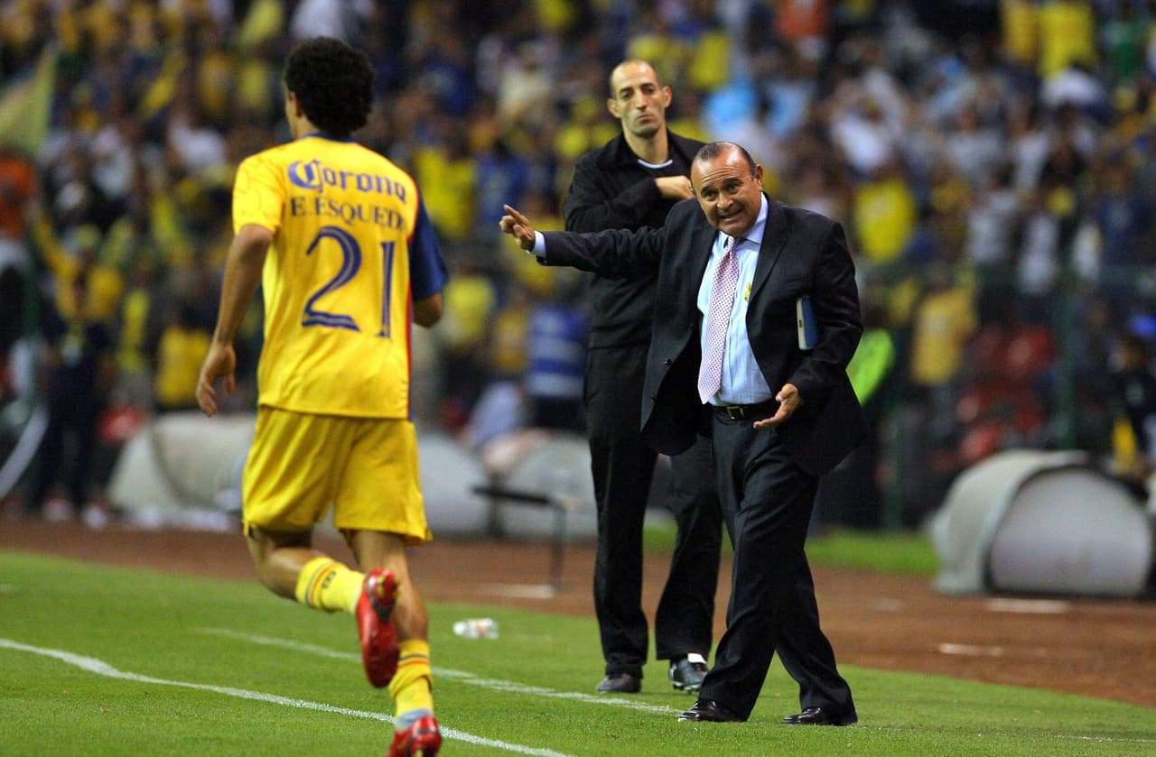 Tácticamente hablando, Luna es un entrenador práctico: para él los jugadores son los que determinan cómo jugar.