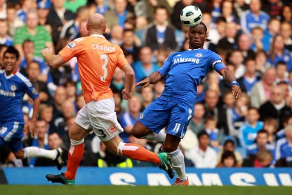 El líder Chelsea esperaba responder a lo hecho por el United en su juego ante el Blackpool.